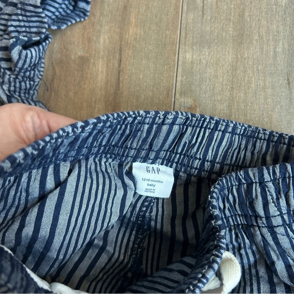 GAP Seersucker Vacay Outfit